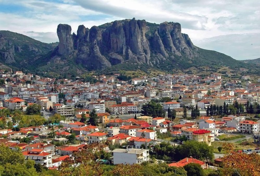 Фото Famissi Hotel