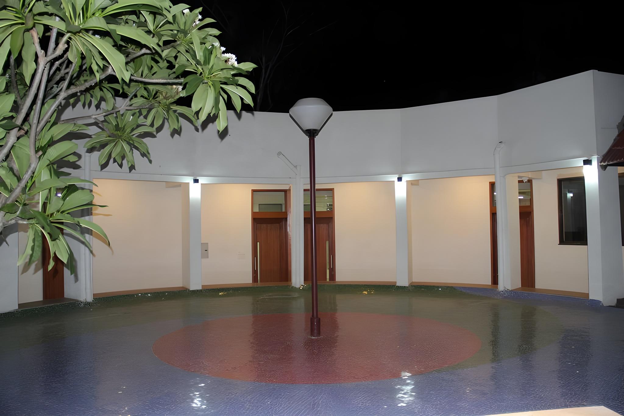 Фото Hotel Tapovan