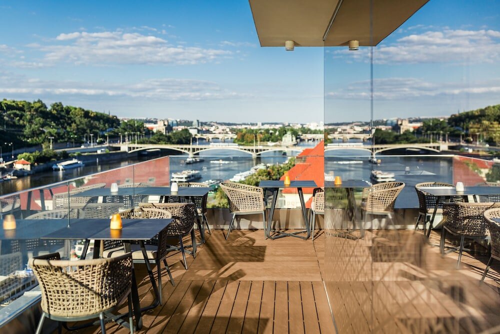 Фото The President