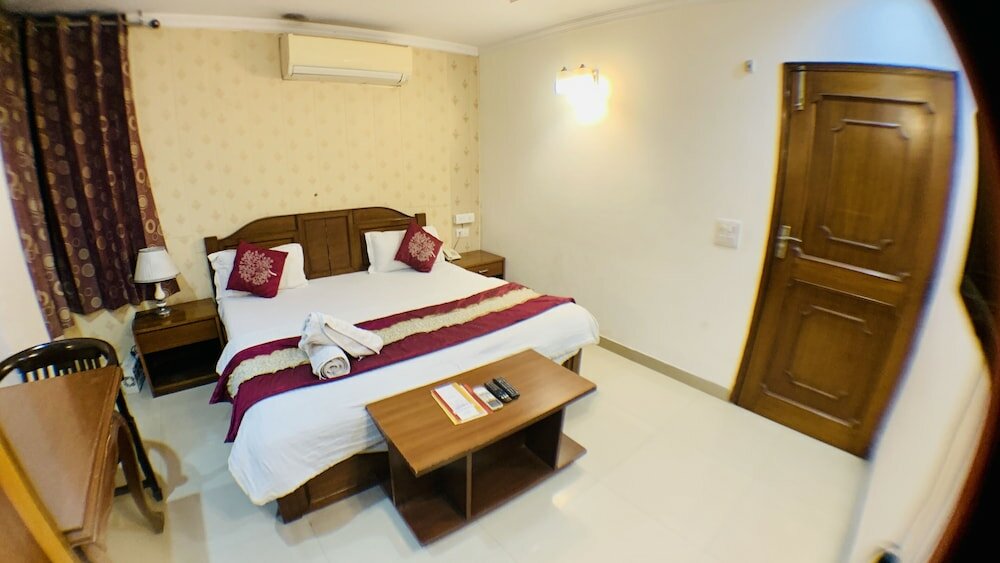 Фото Kashish Residency & Banquet