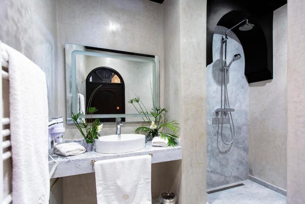 Фото Riad al Rimal