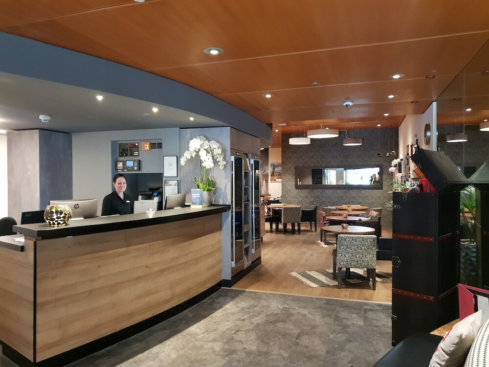 Фото Hotel Bären Am Bundesplatz