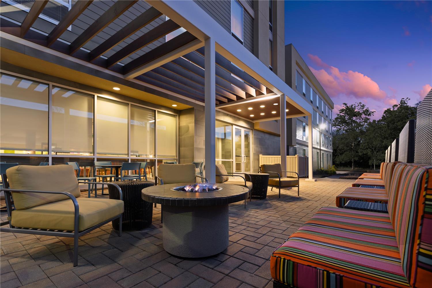 Фото Home2 Suites by Hilton Dover, De