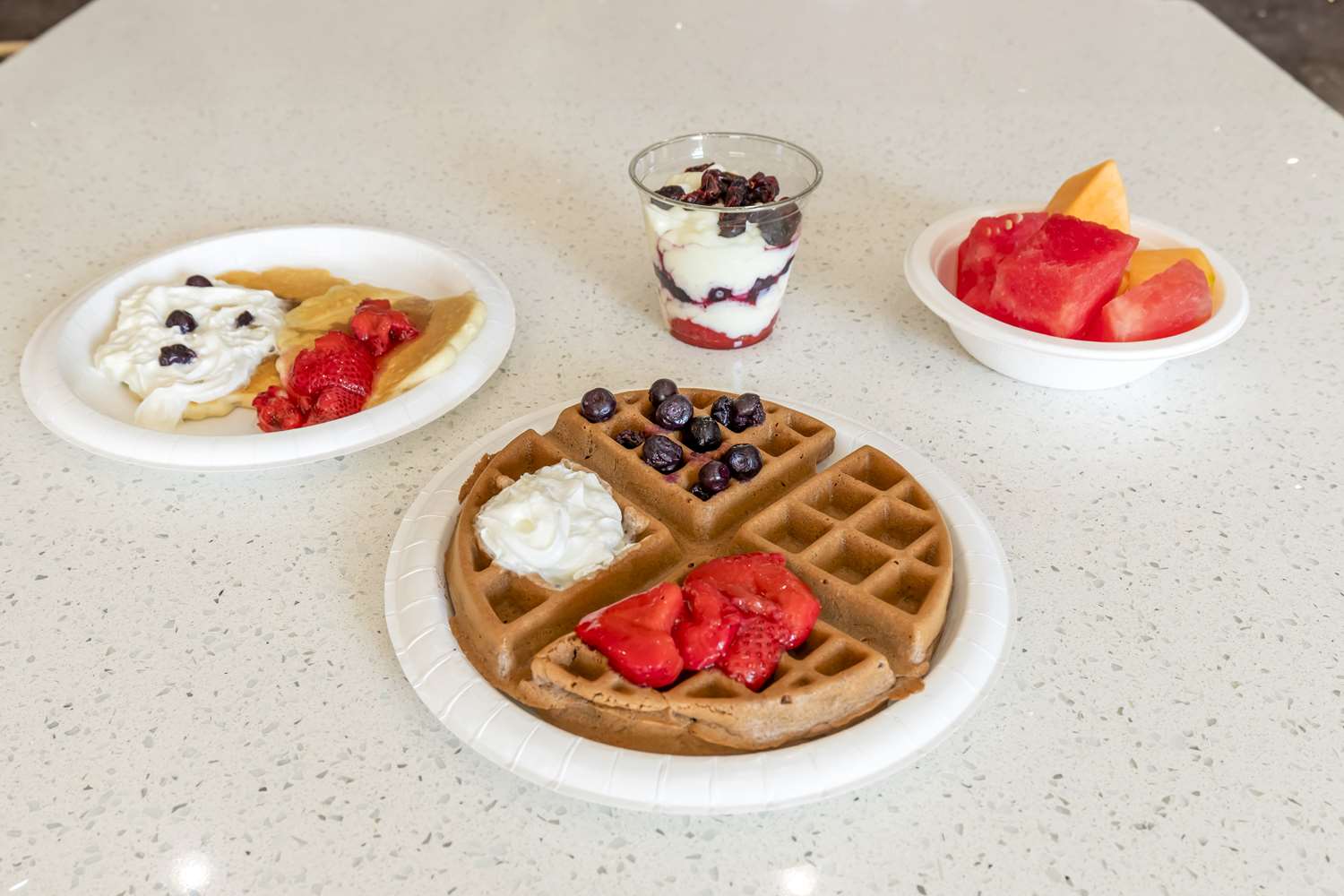 Фото Best Western Plus Des Moines West Inn & Suites