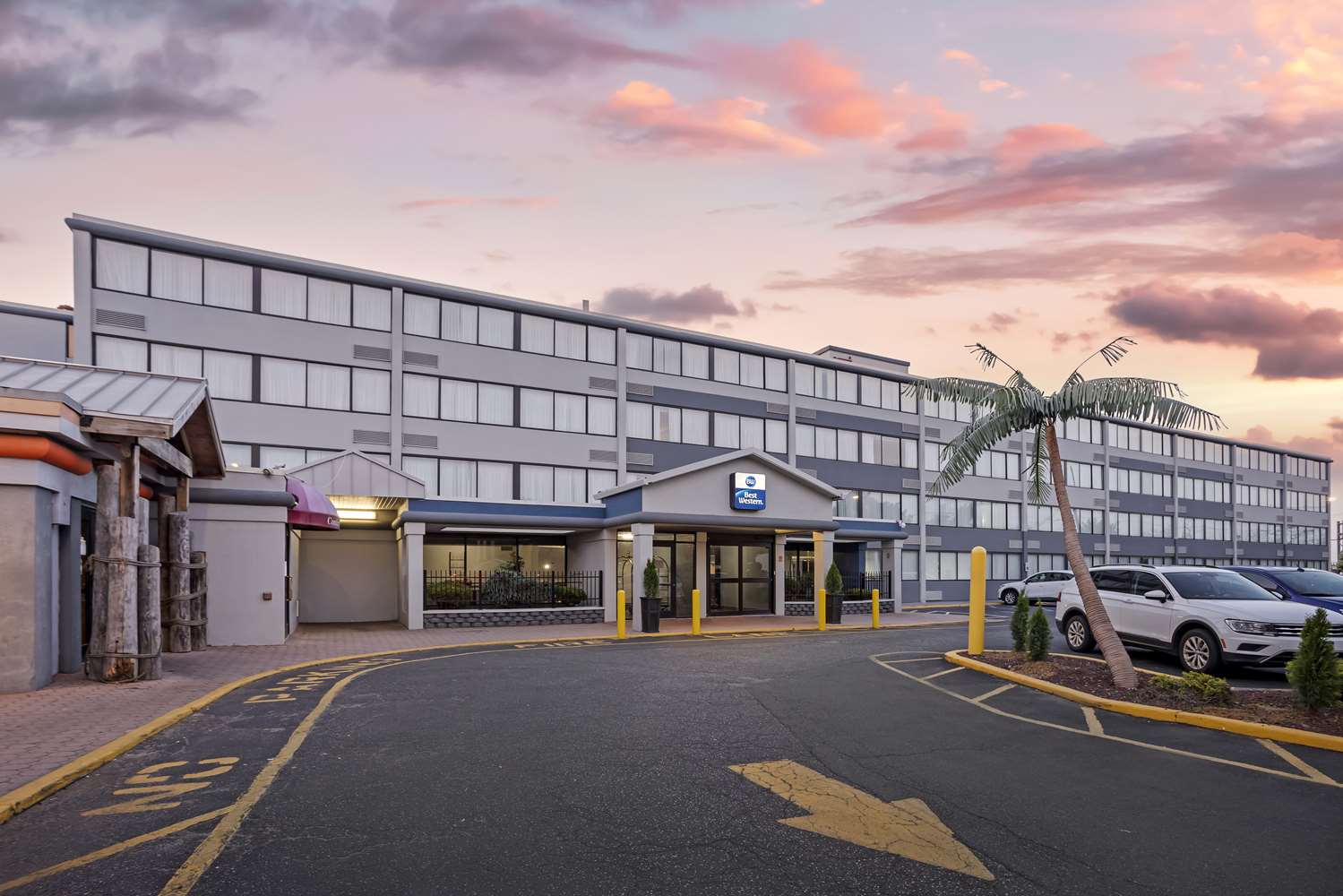 Фото Best Western Rutgers University Hotel