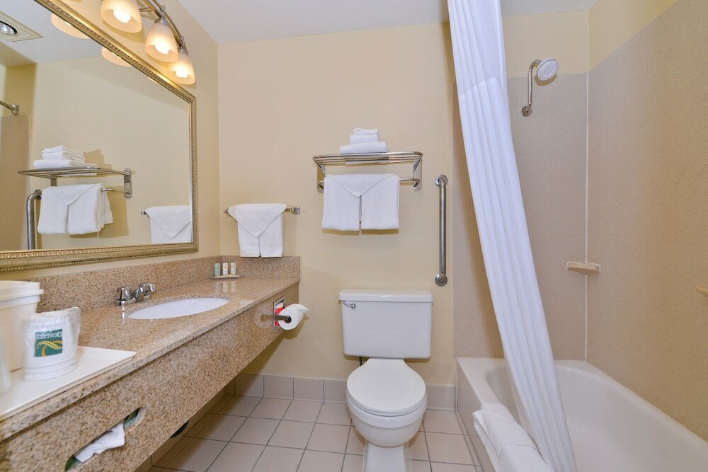 Фото Quality Inn And Suites Vancouver