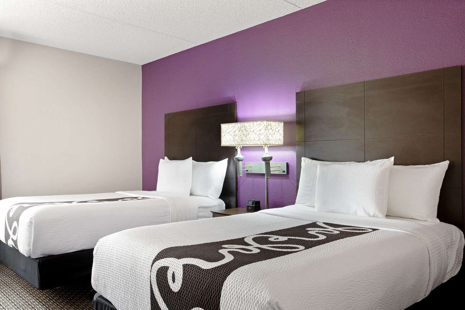 Фото La Quinta Inn & Suites by Wyndham Miami Airport East