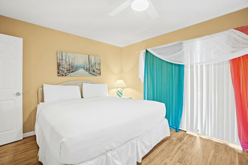 Фото Portside Resort by Panhandle Getaways