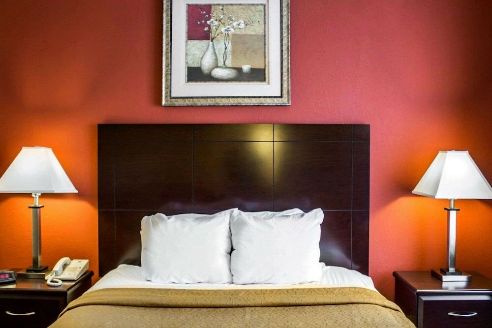 Фото Quality Inn Brunswick Cleveland South