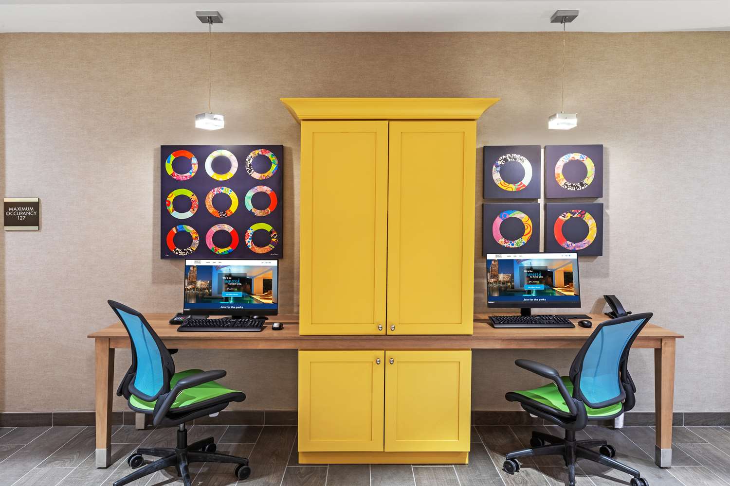 Фото Home2 Suites by Hilton Midland East