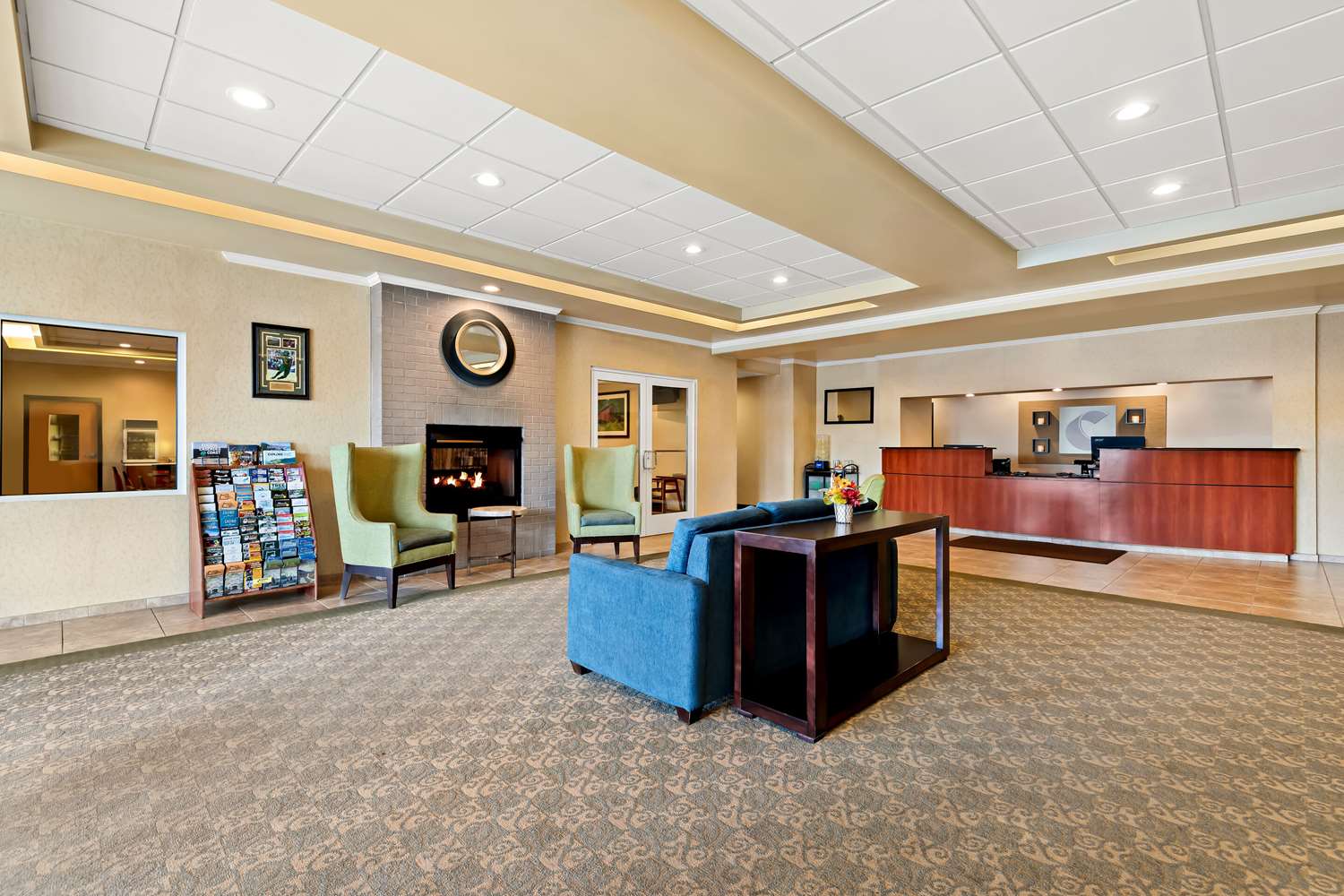 Фото Comfort Inn & Suites Creswell