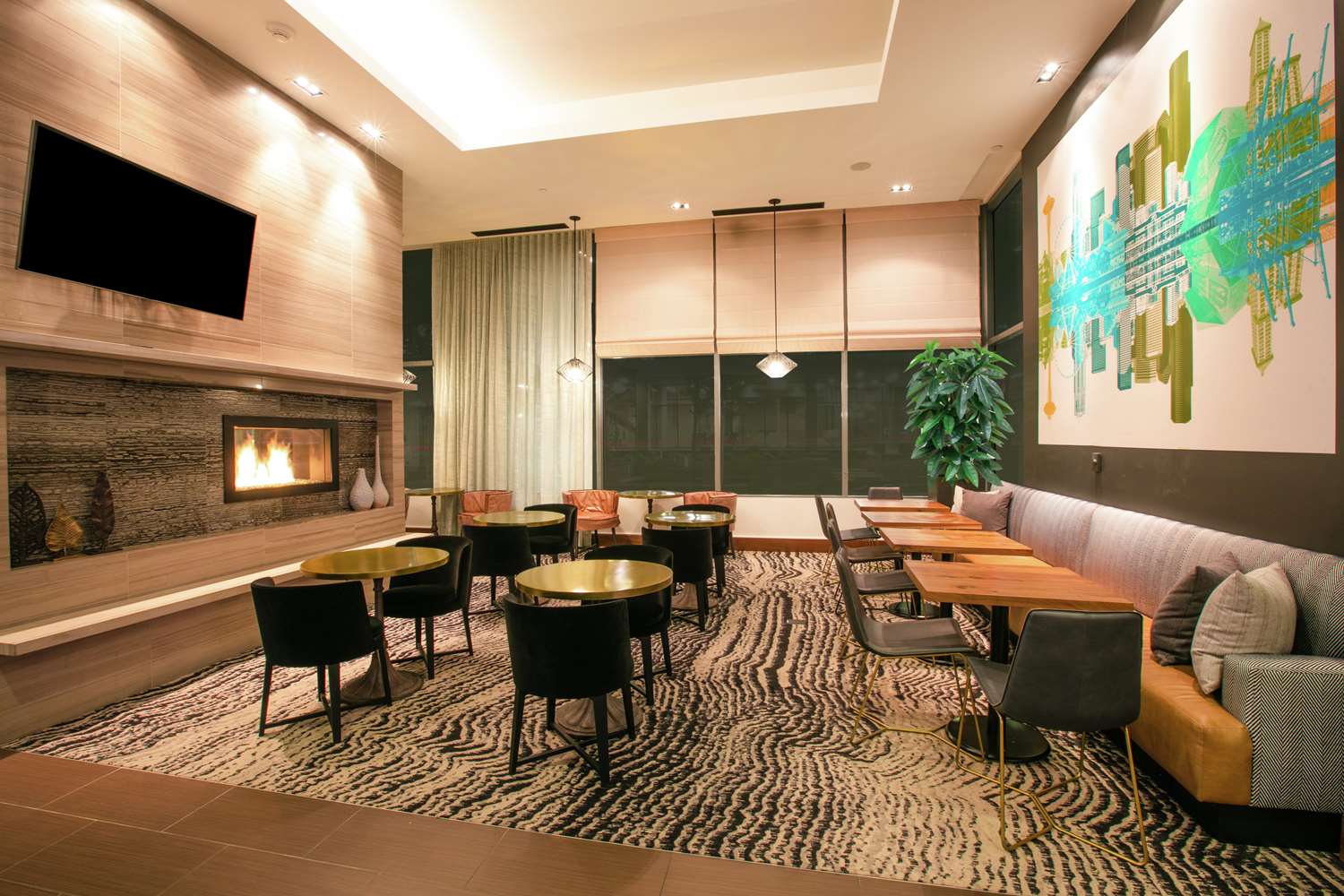 Фото Hilton Garden Inn Seattle Downtown