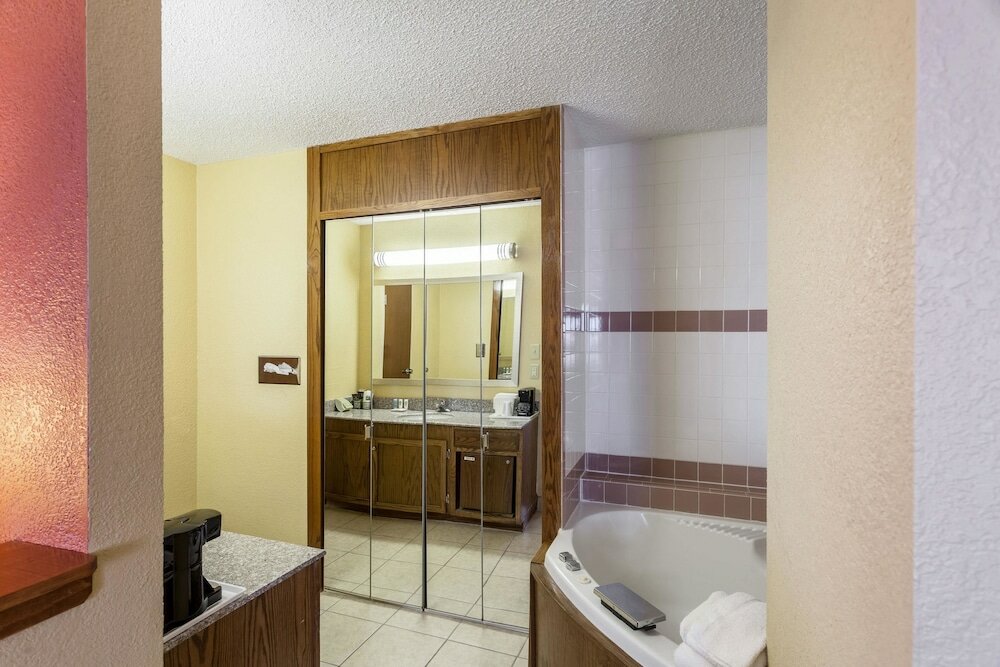 Фото Quality Inn & Suites
