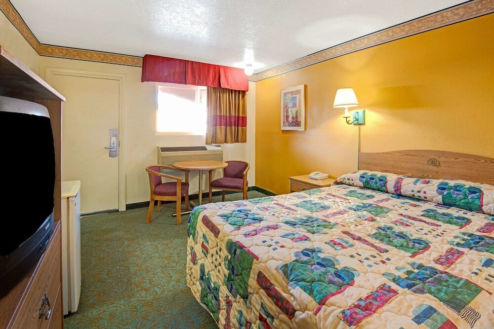 Фото Rodeway Inn Albuquerque Downtown on Rt 66