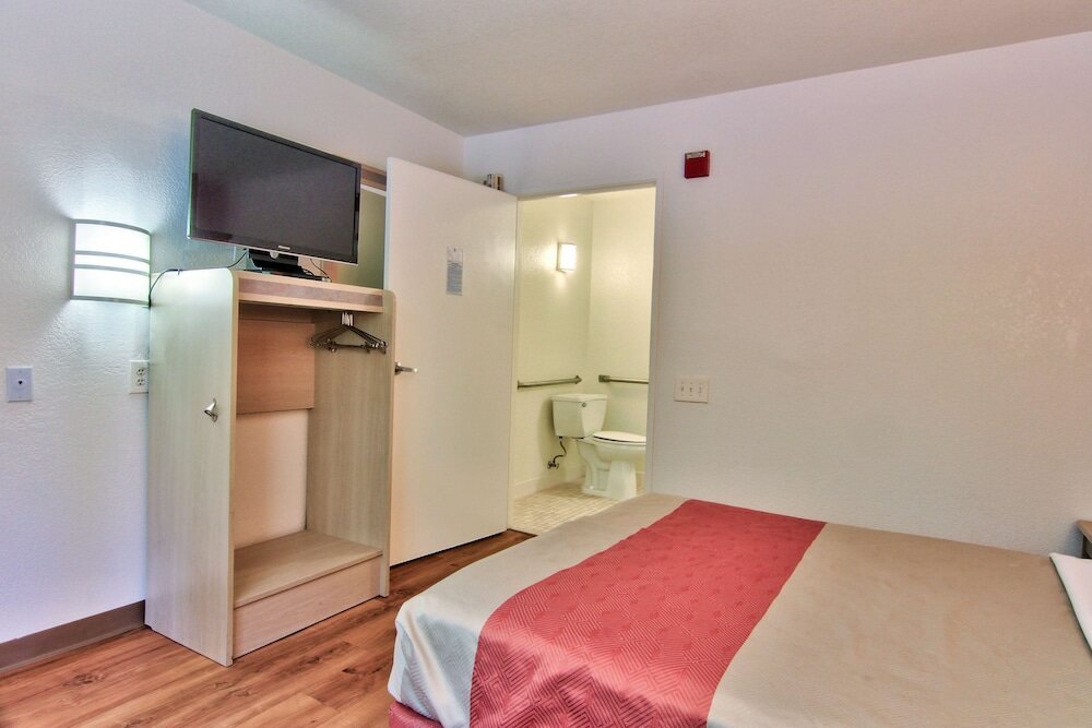 Фото Motel 6 Sacramento, Ca - South