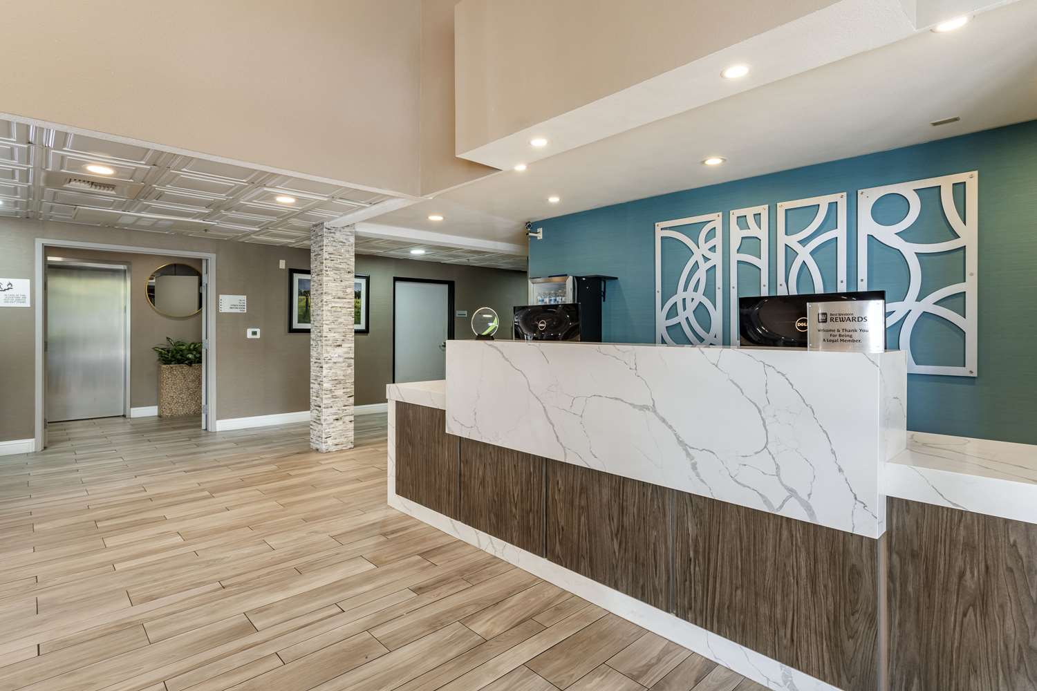 Фото Best Western Plus Vineyard Inn