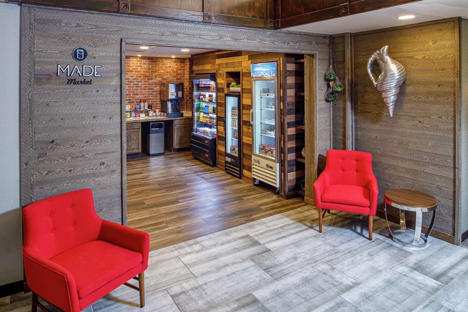 Фото DoubleTree by Hilton Appleton