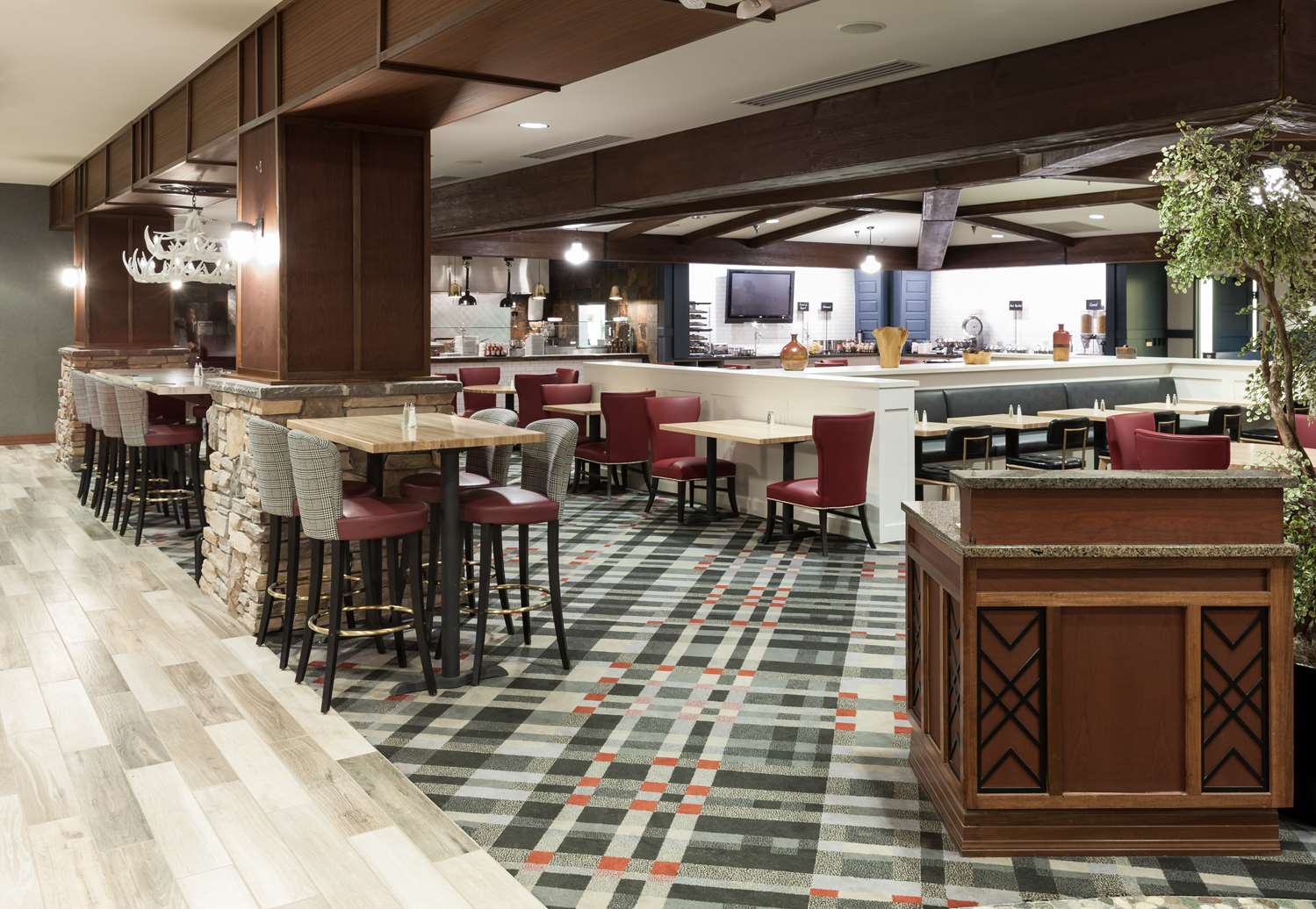 Фото Embassy Suites Anchorage