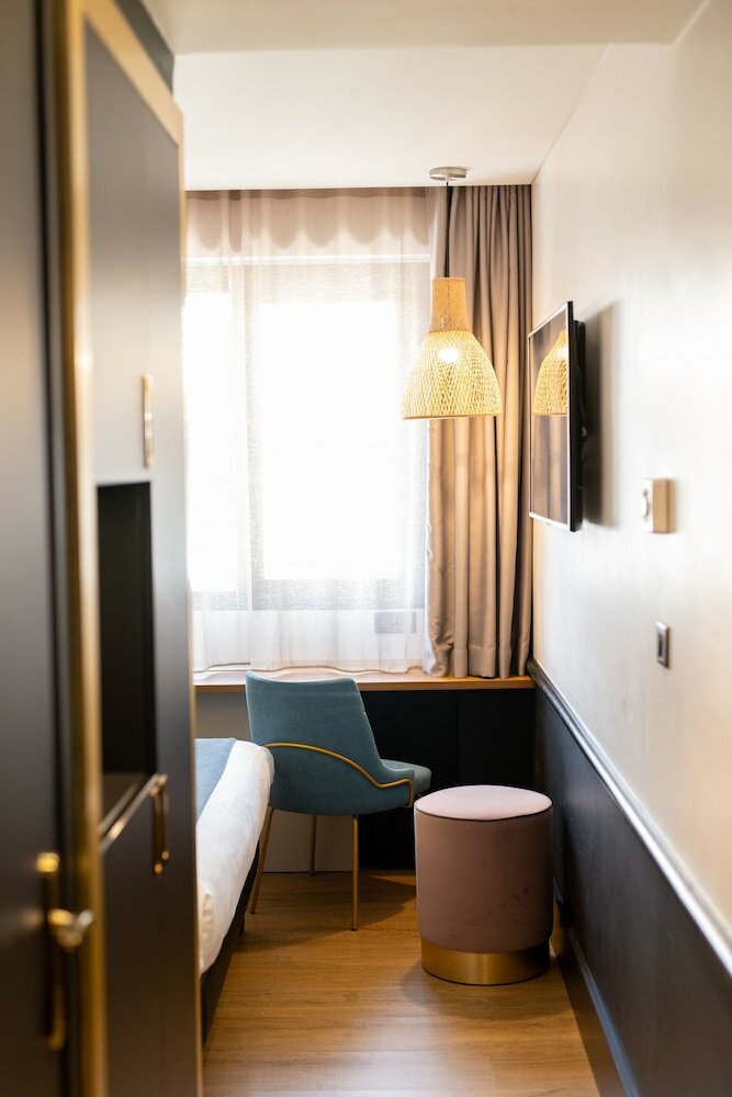 Фото Hôtel Le Roosevelt