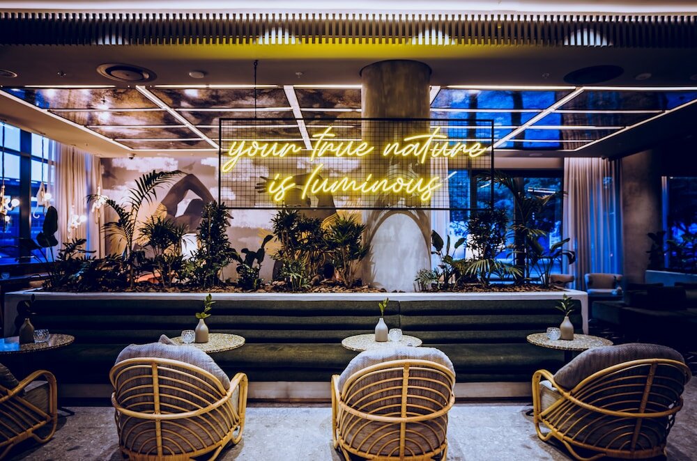 Фото The Rockefeller Hotel by Newmark