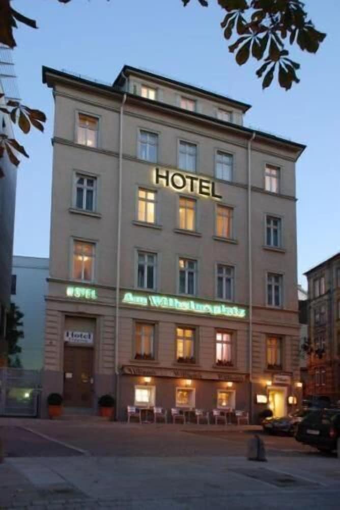 Фото Hotel am Wilhelmsplatz