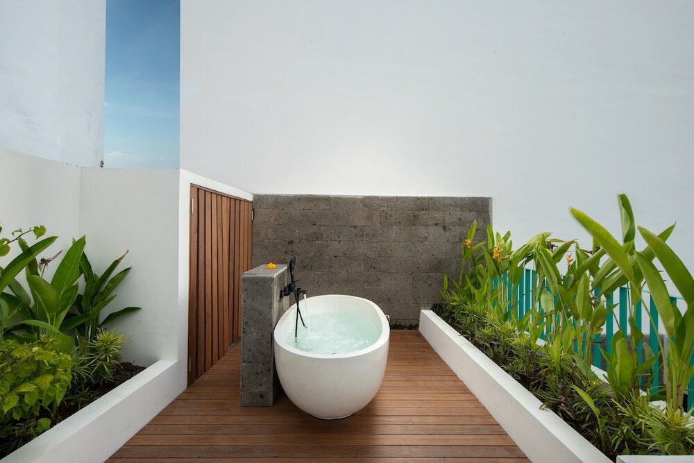 Фото Ayona Villa Canggu by Ini Vie Hospitality