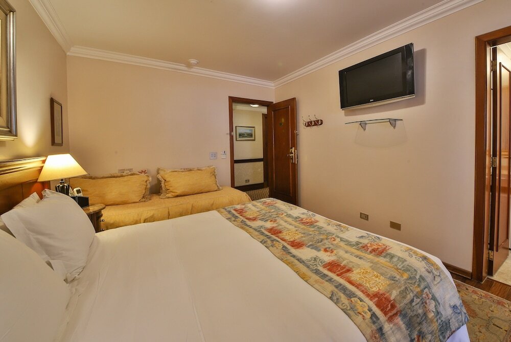 Фото Le Suisse Elegance Hotel