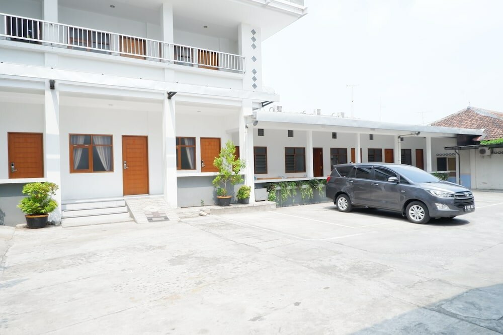 Фото Netral Hotel