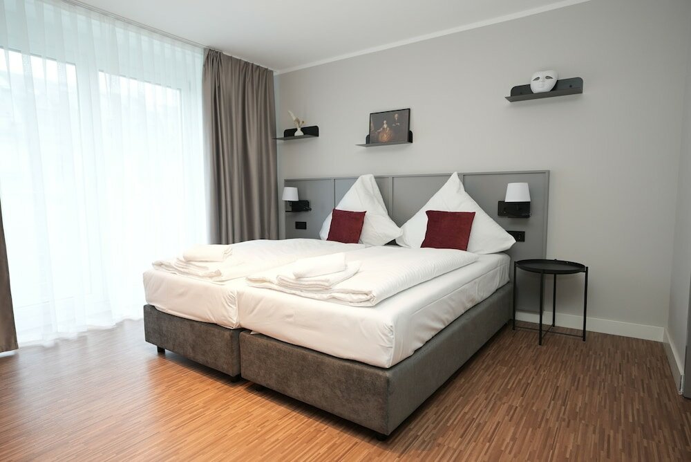 Фото Boutique Kaiser - Hotel & Apartments