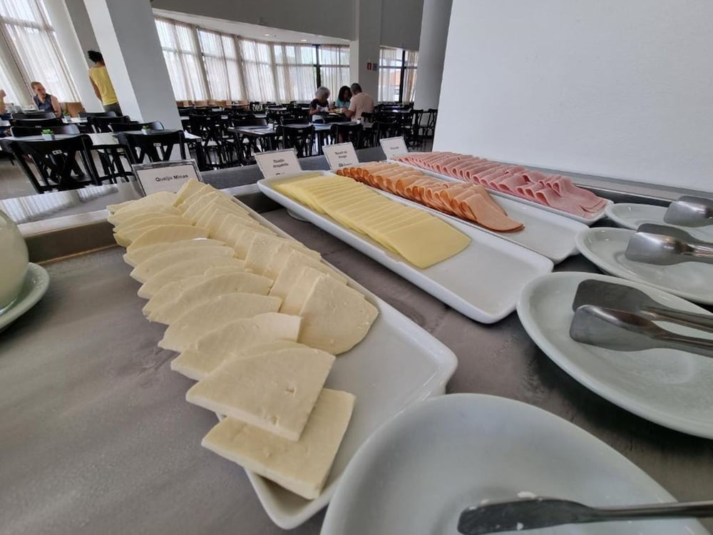 Фото Hotel Rainha dos Apóstolos