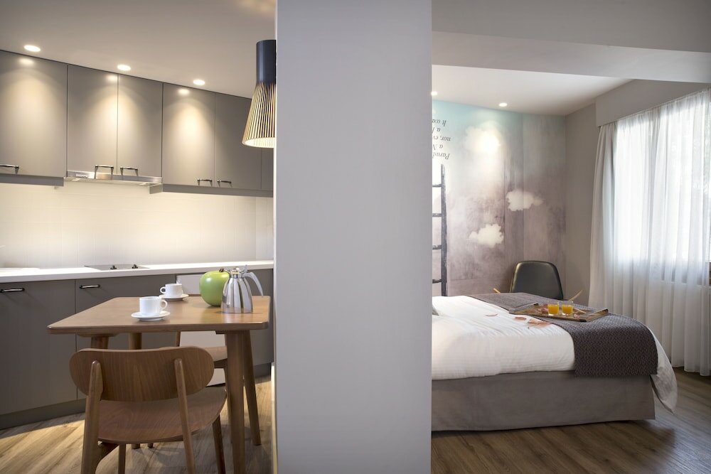 Фото Apollon Library Suites