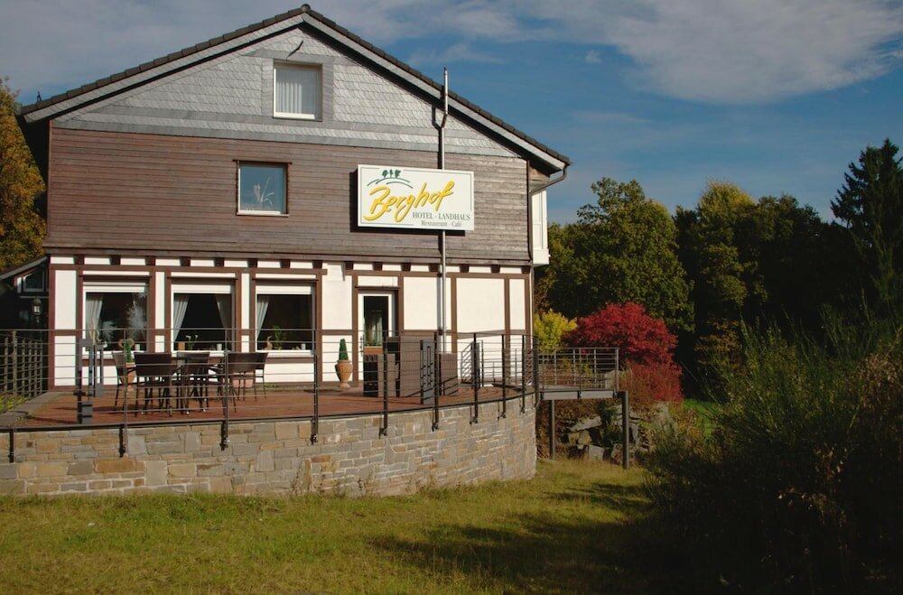 Фото Hotel Landhaus Berghof