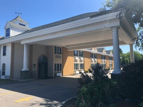 Внешний вид отеля Best Western Plus The Inn at Hampton в Хэмптоне, фото 3