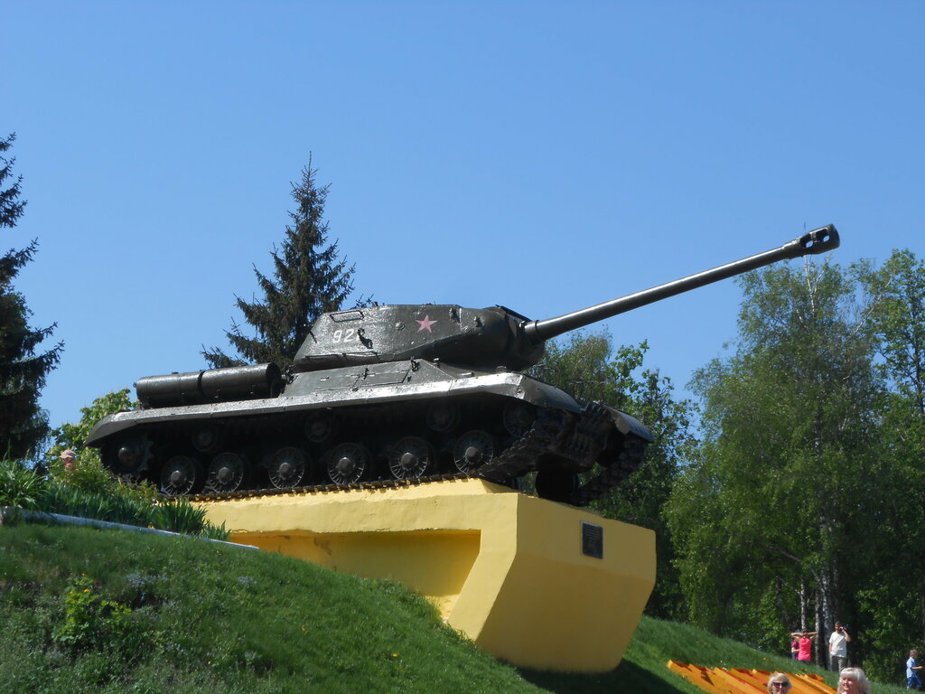 Monument to technology Тяжёлый танк ИС-2, Starodub, photo