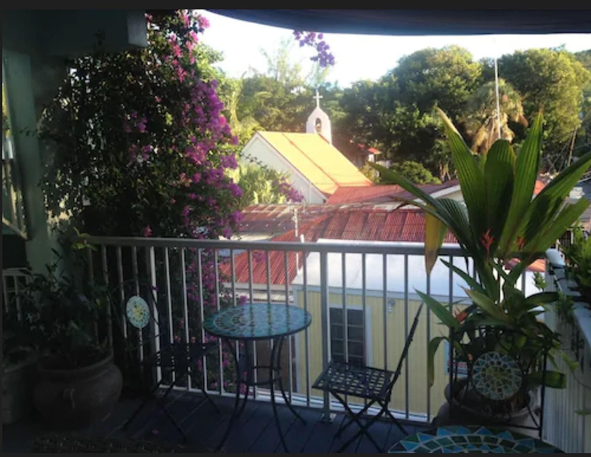 Фото Cruz Bay Boutique Hotel