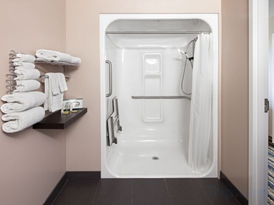 Фото Super 8 by Wyndham Brandon Mb