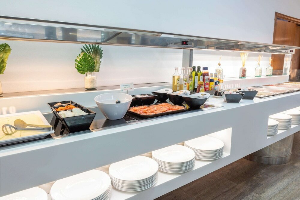 Фото Port Vista Oro Hotel