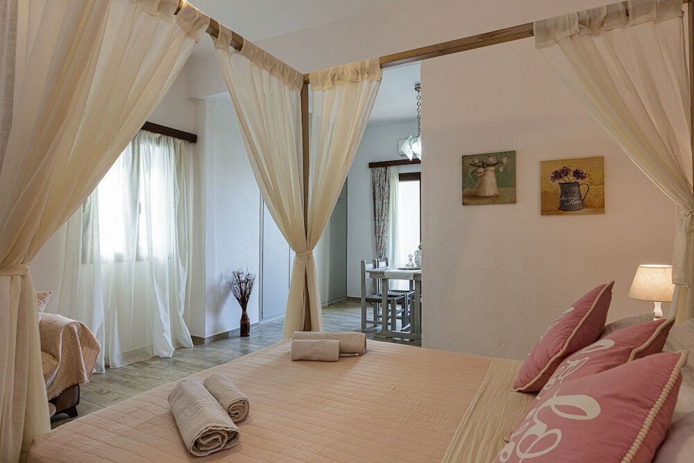 Фото Kasteli Studios & Apartments