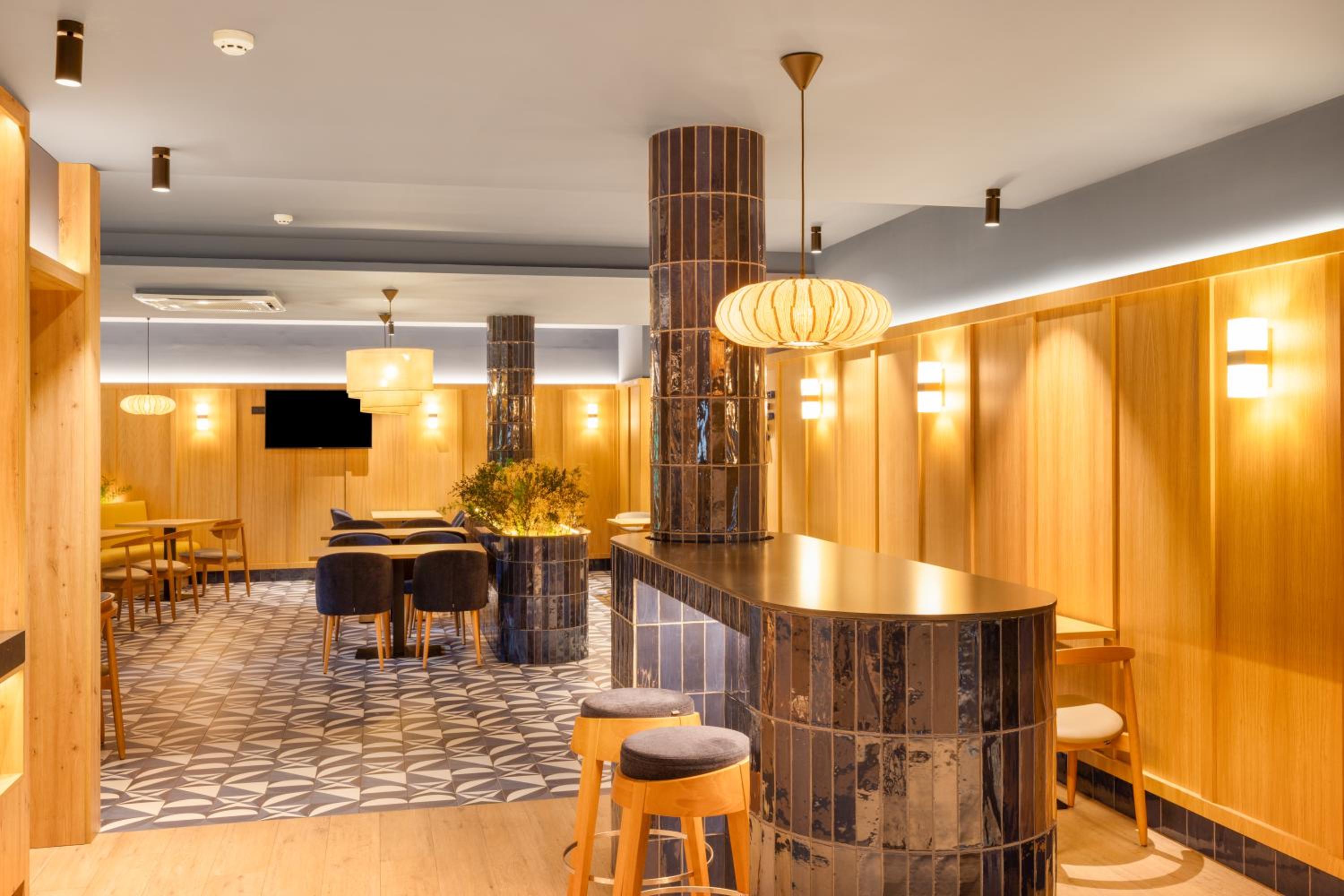 Фото B&B HOTEL Braga Lamaçaes