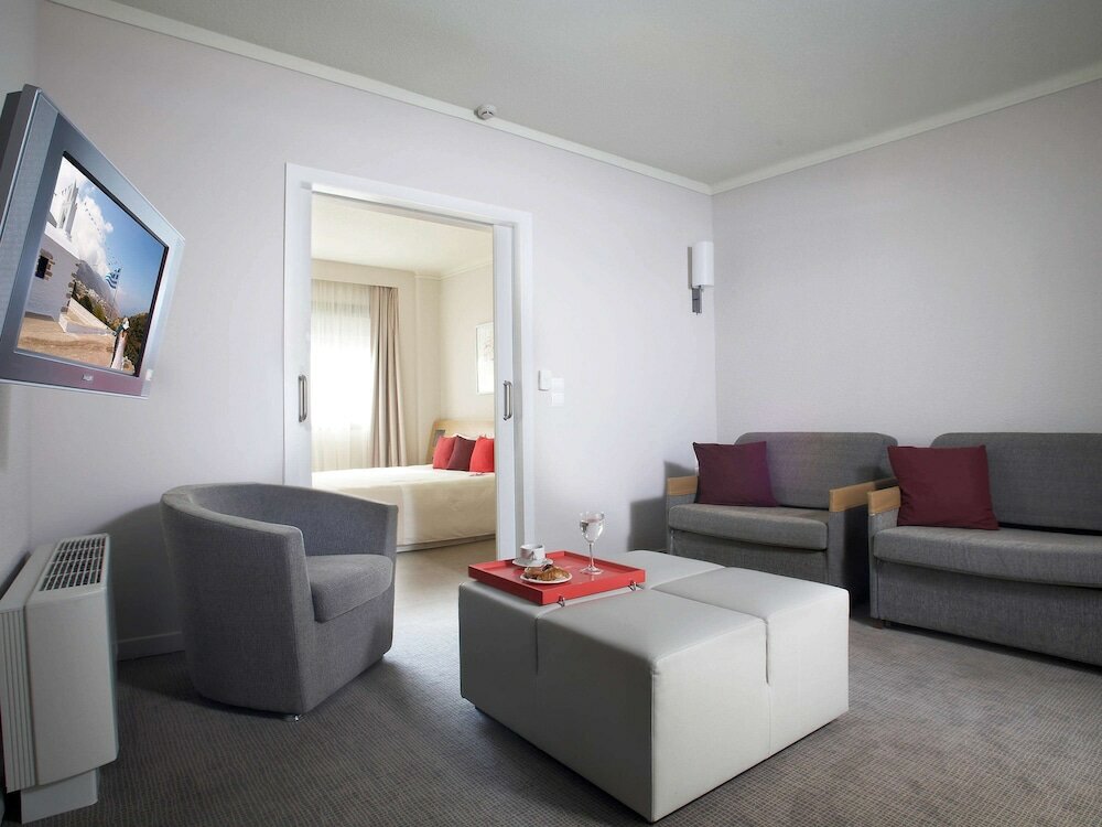 Фото Novotel Athenes