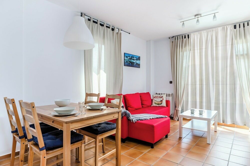 Фото Apartamentos Prat de les Molleres