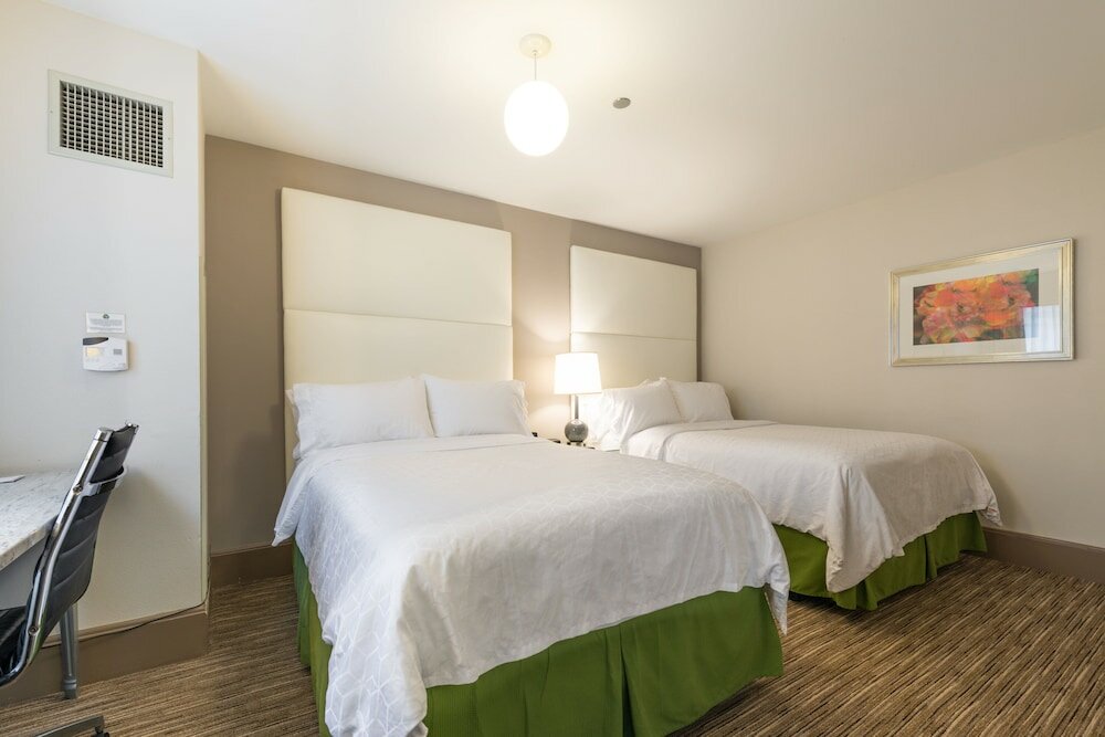 Фото Holiday Inn Express Chicago - Magnificent Mile, an Ihg Hotel