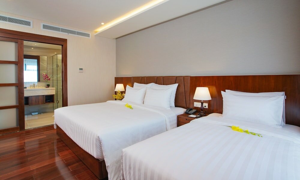 Фото Orchids Saigon Hotel