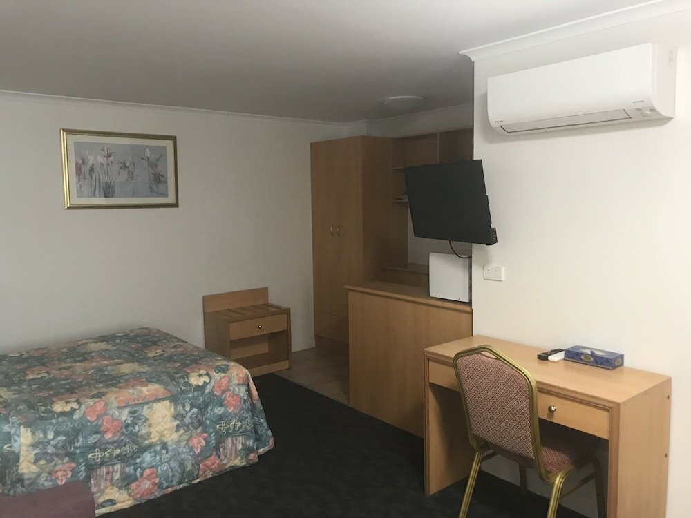 Фото Edgecliff Lodge Motel