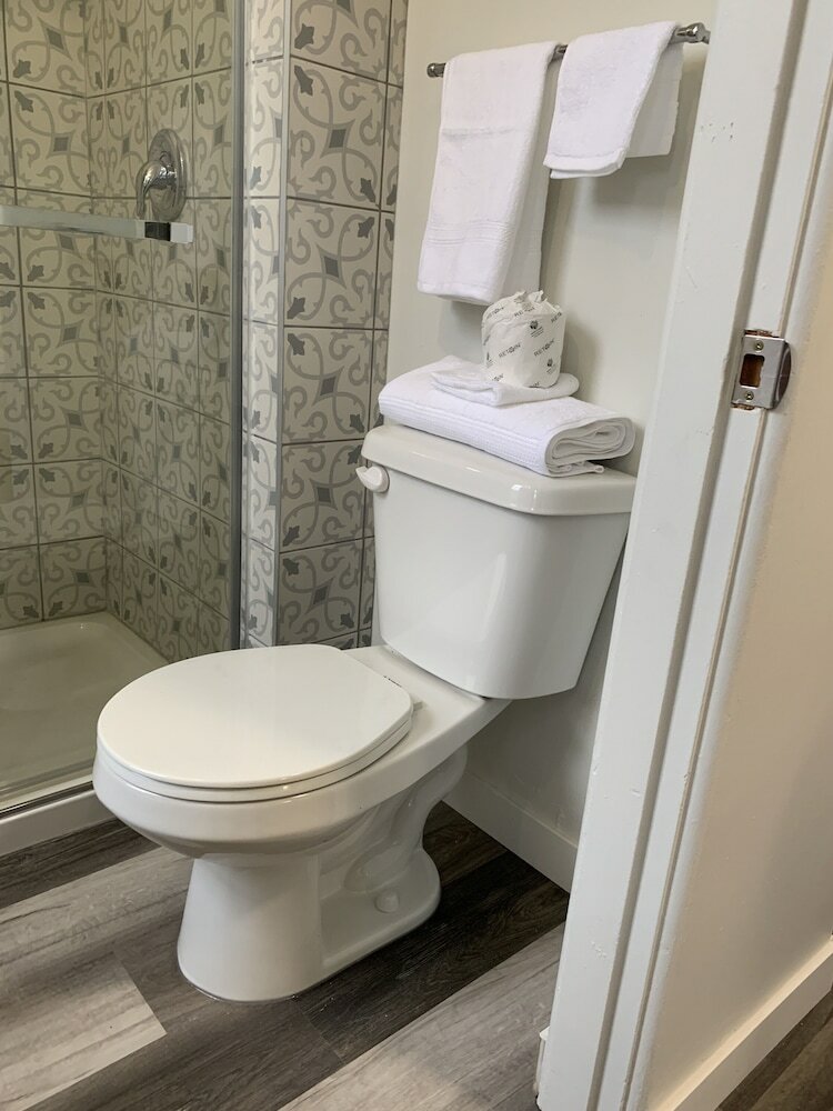 Фото Commercial Hotel