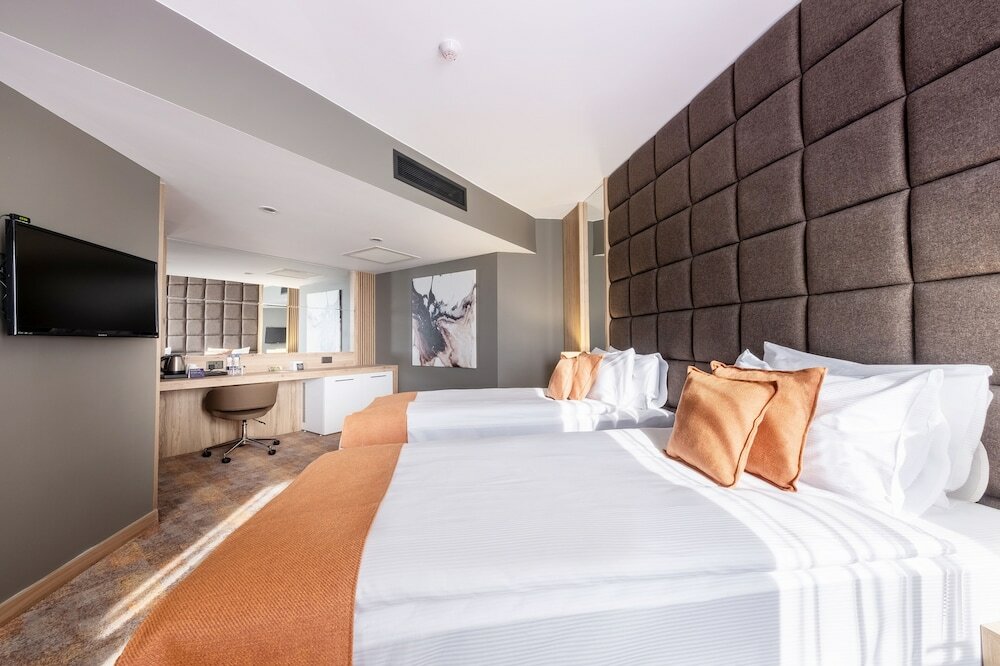 Фото Grand Sapphire City Hotel