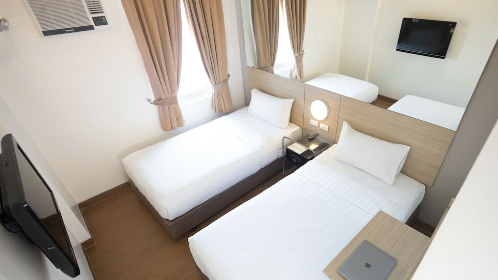 Фото Red Planet Manila Malate Mabini