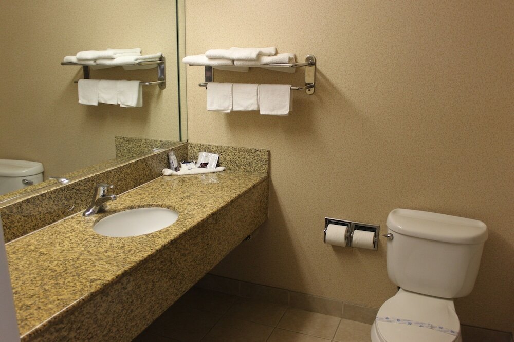 Фото Crystal Inn Suites & Spas