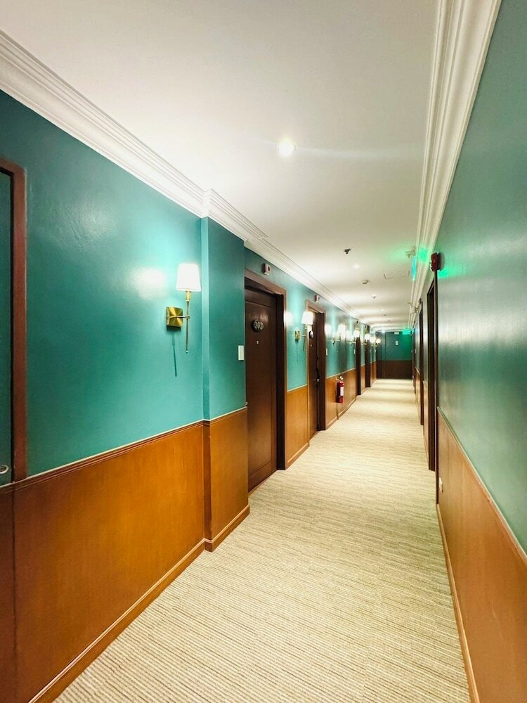 Фото Pearl Lane Hotel