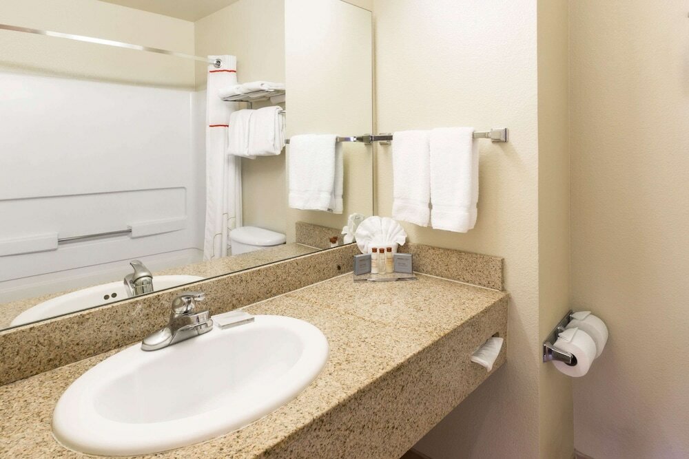 Фото Hawthorn Suites by Wyndham Rancho Cordova/Folsom